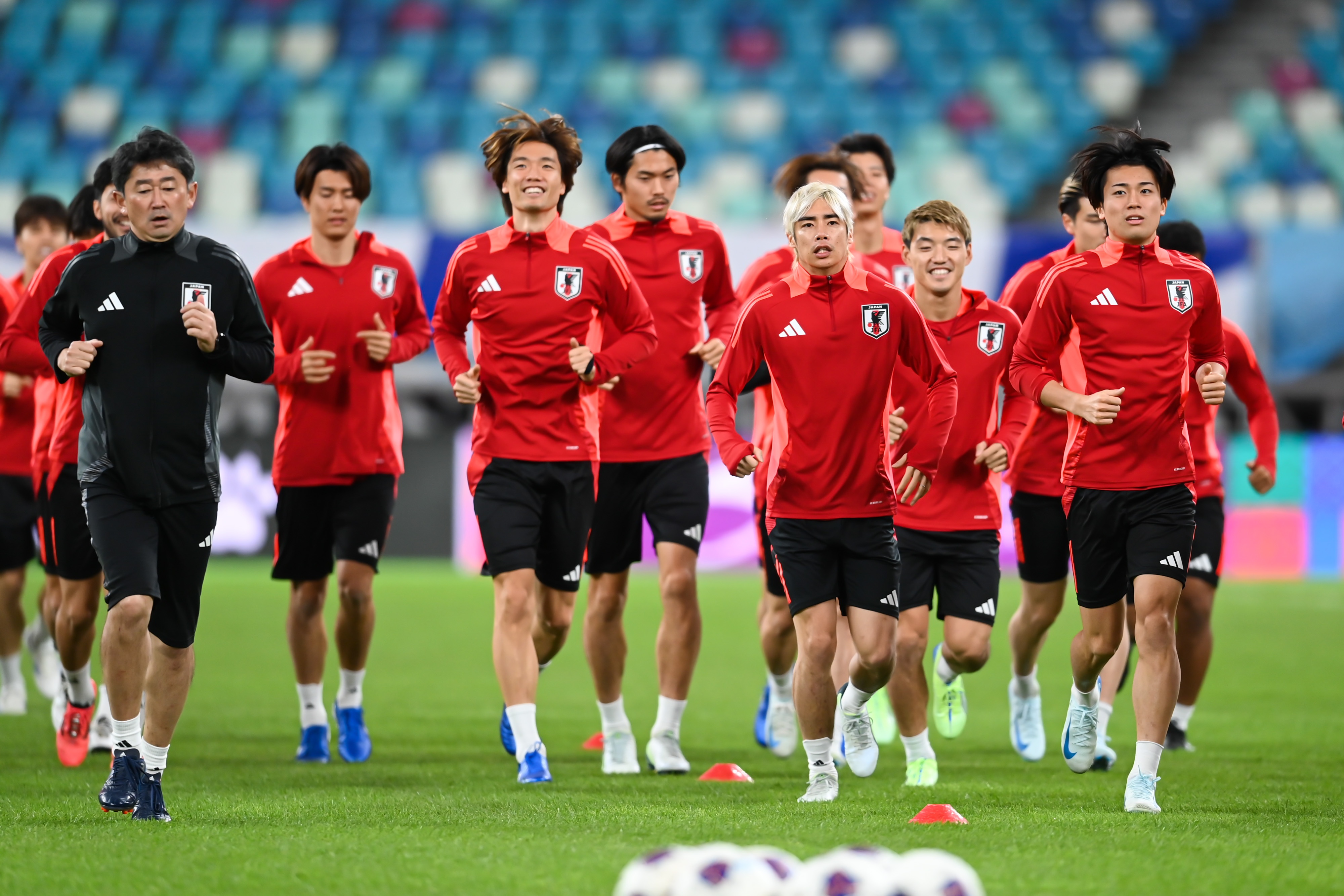 日媒：日本隊27人今日集結，除前田大然、長友佑都外都參加了集訓